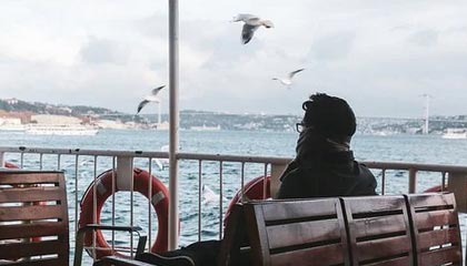 开云-中国羽毛球队横扫韩国，谌龙逆转辉煌再现