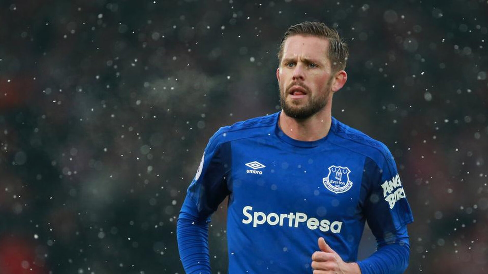 巨星闪耀与团队碾压,当个人英雄主义遭遇整体足球的铁壁